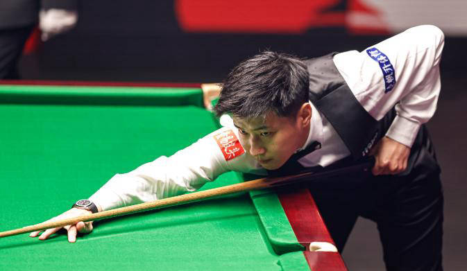 表现神勇, 斯佳辉在与, 而吴宜泽在