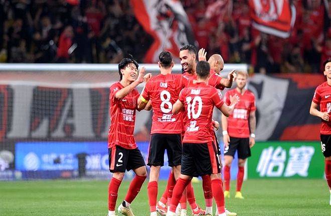 纪渐大的, 佳球员, ea